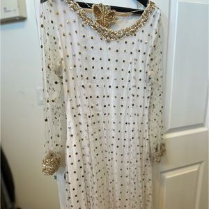 White anarkali shalwar kameez pakistani chiffon net haris shakeel